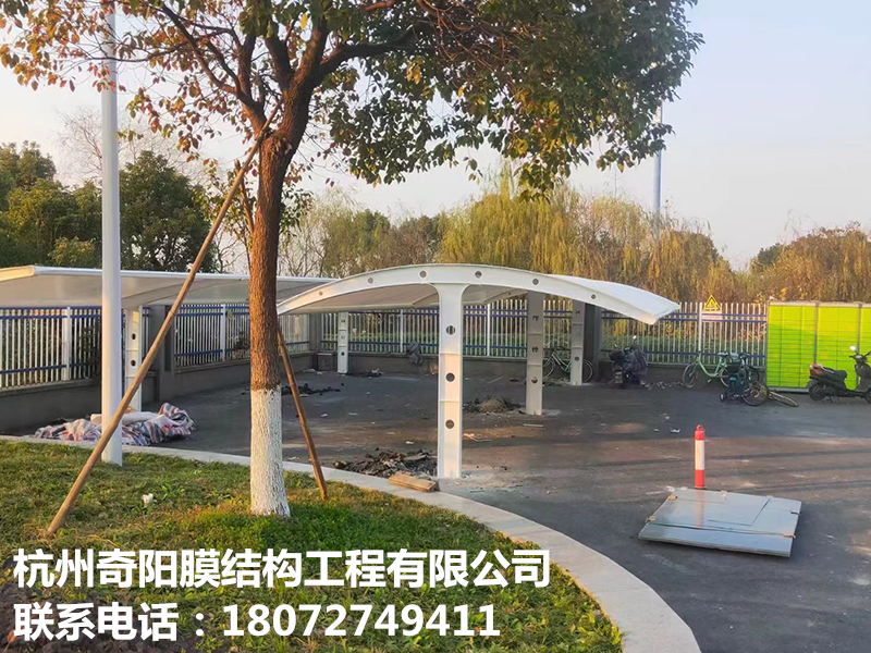 膜結(jié)構(gòu)停車棚