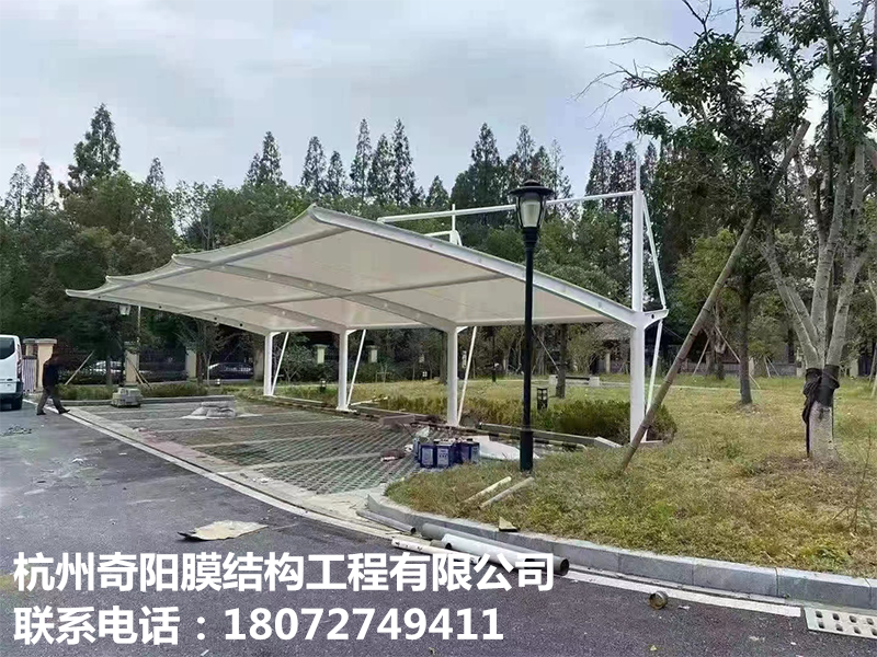 膜結(jié)構(gòu)停車(chē)棚